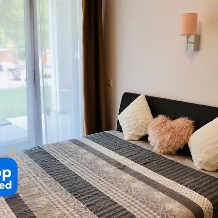 Lelle Riviera Apartment *