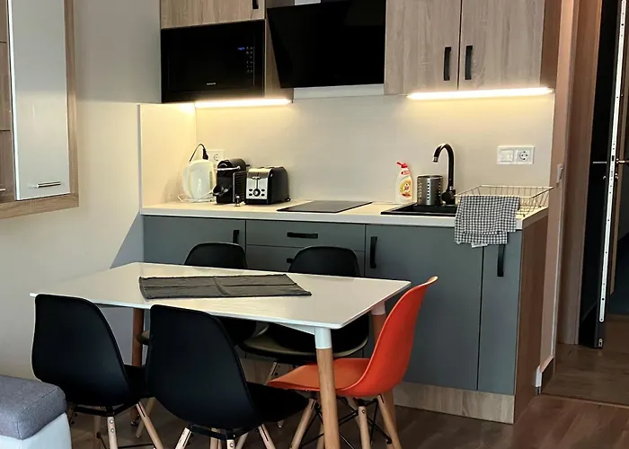 Lelle Riviera Appartement *